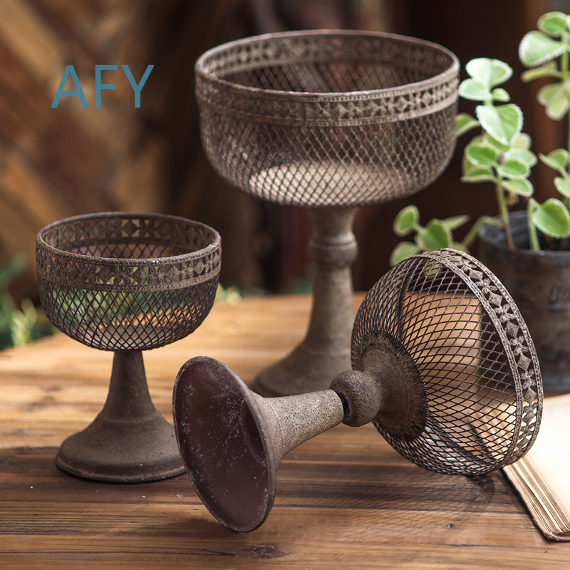 Винтажное кованое кашпо в стил – обзор и цена Gardening Tools Vintage